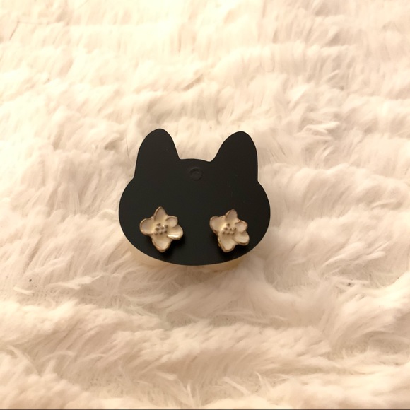 3 for 10 EARRINGS - oversized drop pearl earrings - Picture 3 of 4